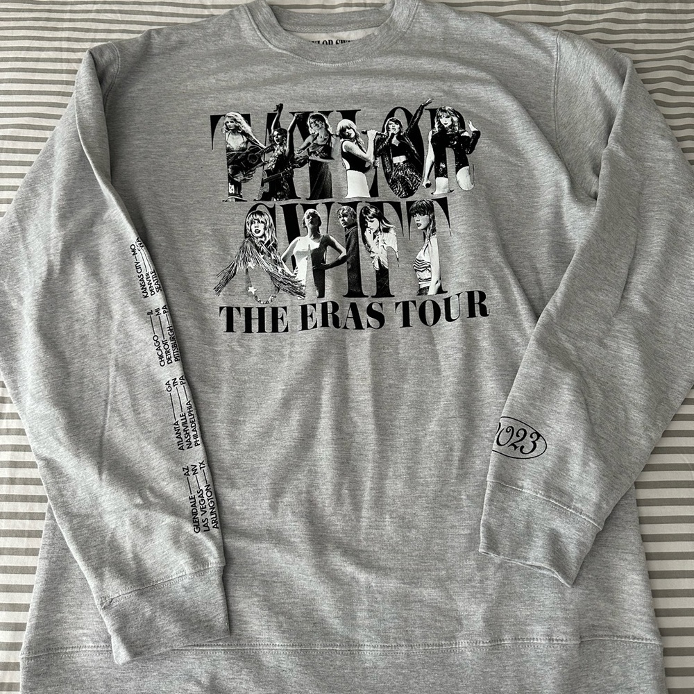 Taylor Swift The Eras Tour Gray Crewneck XXL 2XL